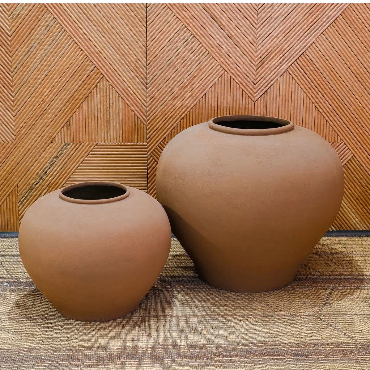 Grand Outdoor Resin Vessel