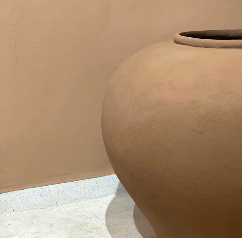 Grand Outdoor Resin Vessel