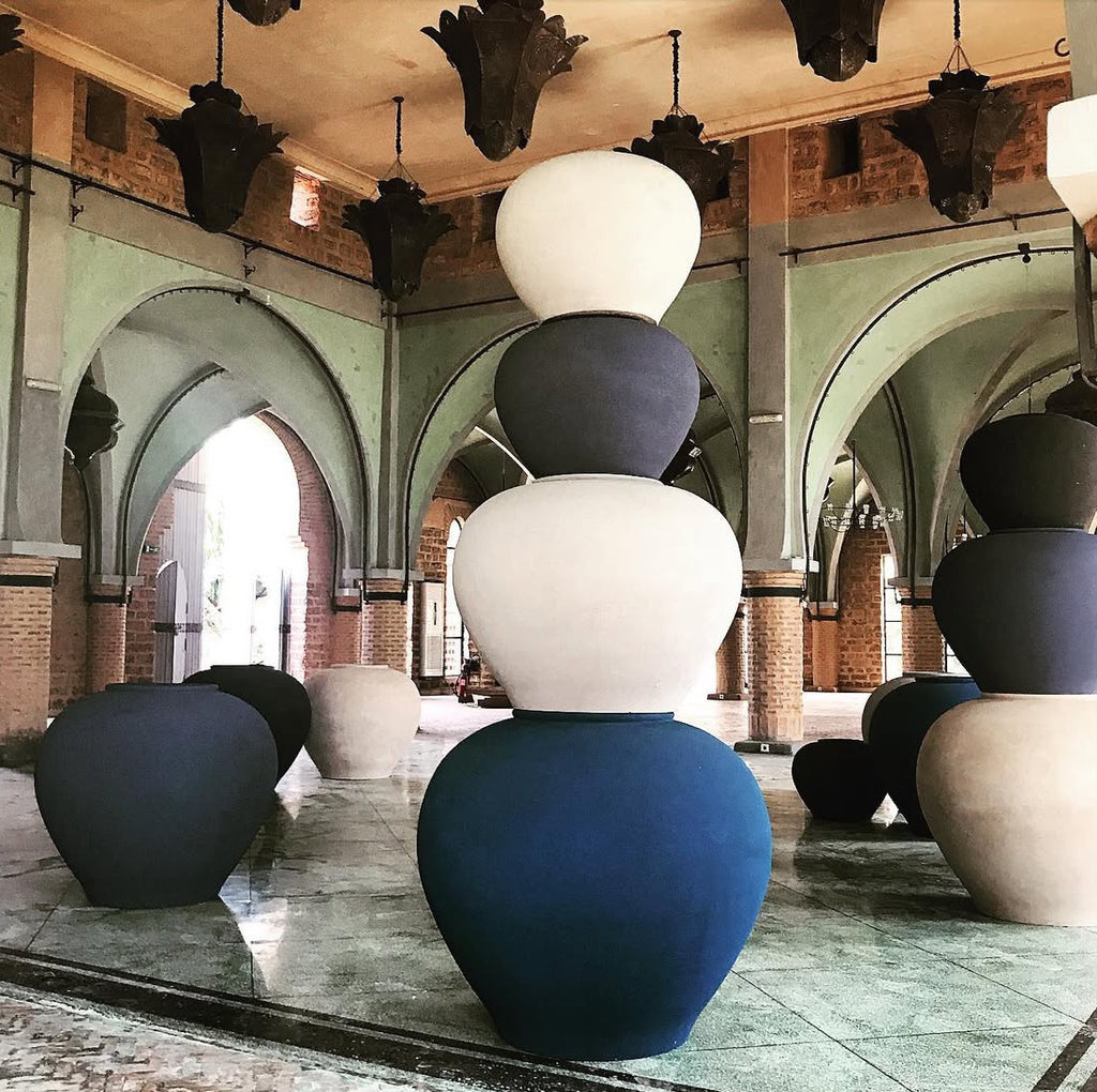 Grand Outdoor Resin Vessel